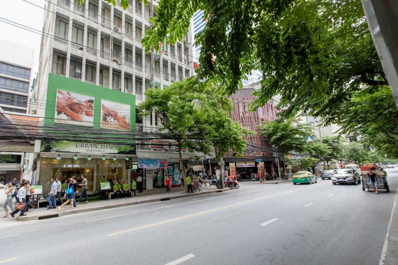 Every Surawong Bangkok Esterno foto